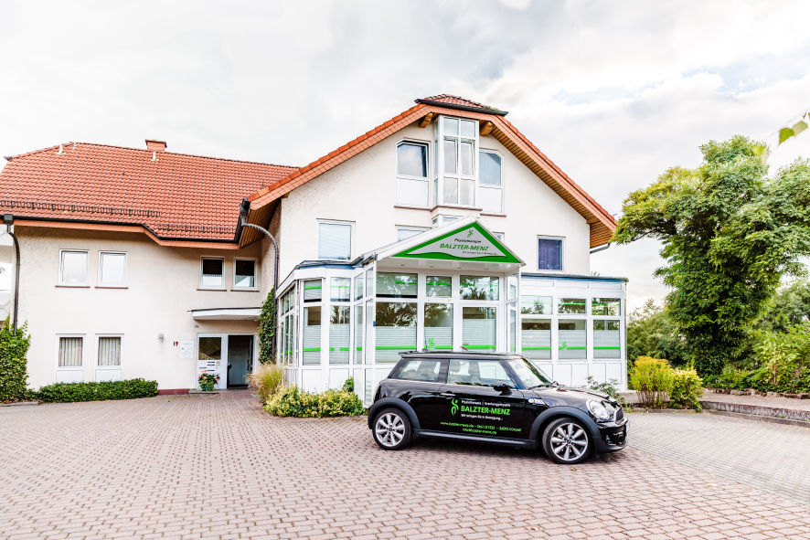 Die Aussenansicht der Physiotherapie Praxis Balzter Menz
